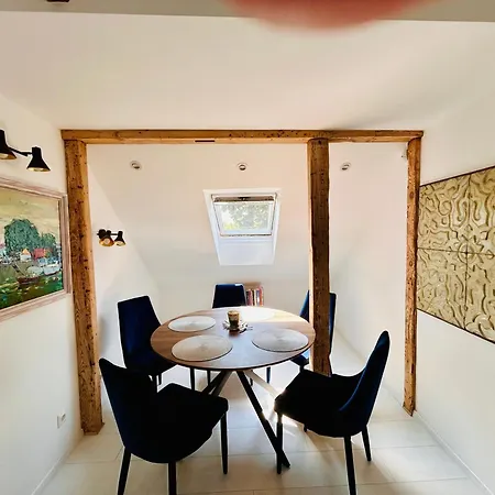 Apartamentai Senamiestyje Klaipedos Inkarai Apartmán *